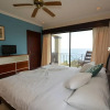 Отель Exquisitely Decorated 5th-floor View of 2 Bays in Flamingo, фото 2