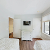 Отель New Listing! Modern Eaglewood Townhome W/ Hot Tub 3 Bedroom Townhouse, фото 5