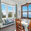 Отель The Professor's Beach House - Brighton Holiday Home, фото 11