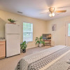 Отель Cozy Studio With Yard, 6 Miles to Dwtn Beaufort!, фото 4