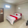 Отель RedDoorz Plus near Cito Mall Surabaya, фото 2