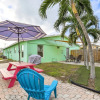 Отель Jensen Beach Escape w/ Patio - Walk to Beach!, фото 16