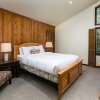 Отель White Pines Crescent Ridge 3-bedroom Condo - Walk to Slopes, фото 3