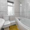 Отель Immaculate 4-bed House in Colchester, фото 8