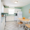 Отель Sandy Bottoms - Wkly 2 Bedrooms 1 Bathroom Home, фото 6