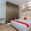 Отель RedDoorz Plus @ Riverside Malang, фото 23