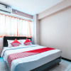 Отель Sentra Timur Residence by OYO Rooms, фото 1
