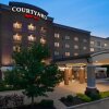 Отель Courtyard Buffalo Airport в Чиктоуага