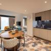 Отель Staybridge Suites London Heathrow - Bath Road, an IHG Hotel, фото 11