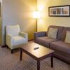 Отель Comfort Suites Harvey - New Orleans West, фото 27