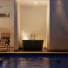 Отель Crystal Villa SHIRARAHAMA BEACH, фото 17
