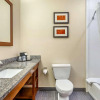 Отель Comfort Suites Southgate-Detroit, фото 9