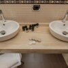 Отель Daphne Luxury Suites, фото 9