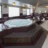 Отель Sauna & Capsule Hotel Hollywood - Caters to Men в Окаяме