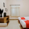 Отель Damar Mas Resort Lereng Kelud by OYO Rooms, фото 9