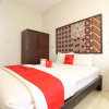 Отель RedDoorz Syariah near Wijilan Yogyakarta, фото 3