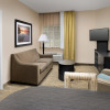 Отель Candlewood Suites I-26 at Northwoods Mall, an IHG Hotel, фото 5