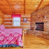 Отель Kears Mountain Magic One Bedroom Cabin, фото 4