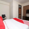Отель OYO 12397 Hotel Bloom, фото 9