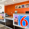 Отель Motel 6 Fresno, CA - Blackstone North, фото 11