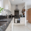 Отель Modern And Bright 2 Bedroom Flat Near Burgess Park In Peckham, фото 9