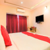 Отель OYO 18594 M The Business Hotel, фото 2
