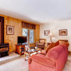 Отель Perfect Mountain Retreat/3br -fireplace, Kids Ski Free 3 Bedroom Condo by RedAwning, фото 6