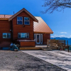Отель Sunset Chalet - 2600 Sq.ft. Multi-seasonal Retreat, фото 16