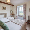 Отель Host Stay Wodencroft Cottage, фото 3