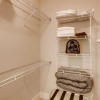 Отель Immaculate 2BR/2BTH - Office/dining seating - Fast WIFI - Patio - Free Parking! (FV2), фото 8