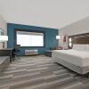 Отель Holiday Inn Express & Suites Houston - Memorial City Centre, an IHG Hotel, фото 22