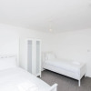 Отель Short Stay Bristol - Freeland Rear House, фото 15