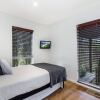 Отель Hearn's Beach House, фото 3