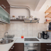 Отель Modern apt With Terrace 4 min Walk to the Beach, фото 14
