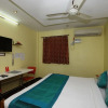 Отель OYO 8973 Velachery, фото 10