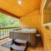 Отель Broken Bow Cabin w/ Private Hot Tub: 14 Mi to Lake, фото 4