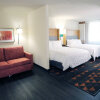 Отель Hawthorn Suites by Wyndham Champaign, фото 40