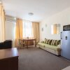 Отель Two Bedroom Apartment with Kitchen, фото 7