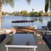 Отель Luxury 4-Bedroom Lakefront Villa with Boat near Laguna Beach and Irvine в Лейк-Форесте