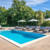 Отель Detached Holiday Home With Swimming Pool, Near the Beach, фото 24