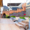 Отель Inviting 6-bedrooms Apartment in Kigali, фото 19