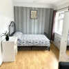 Отель Lovely 2-bed Tree-hole in Northolt Southharrow, фото 2
