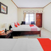 Отель OYO 90461 Graha Atmadja Syariah Guest House, фото 7