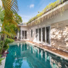 Отель Splendid Private Villa, 2 BR, Canggu With Staff, фото 1