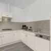 Отель Restyled Apartment on the Markermeer, фото 6