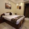 Отель OYO 1437 near Russel Chowk, фото 11