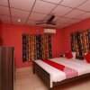 Отель OYO 16101 Samrat Holiday Inn, фото 5