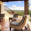 Отель Casa Toscana - 5 Min From Downtown - Affordable Luxury, фото 15