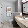 Отель Courtyard by Marriott Raleigh North/Triangle Town Center, фото 32