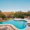 Отель 5br Home w/ Pool and a View!, фото 26